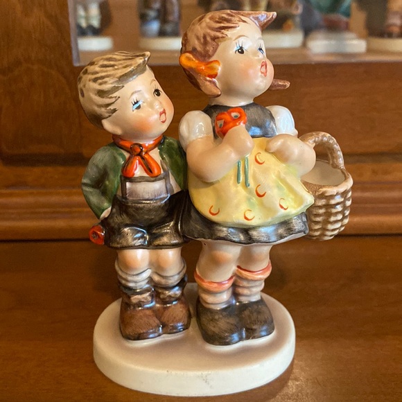 🧡TM5 ‘To Market’ Hummel Goebel #49 3/0 - Picture 2 of 9